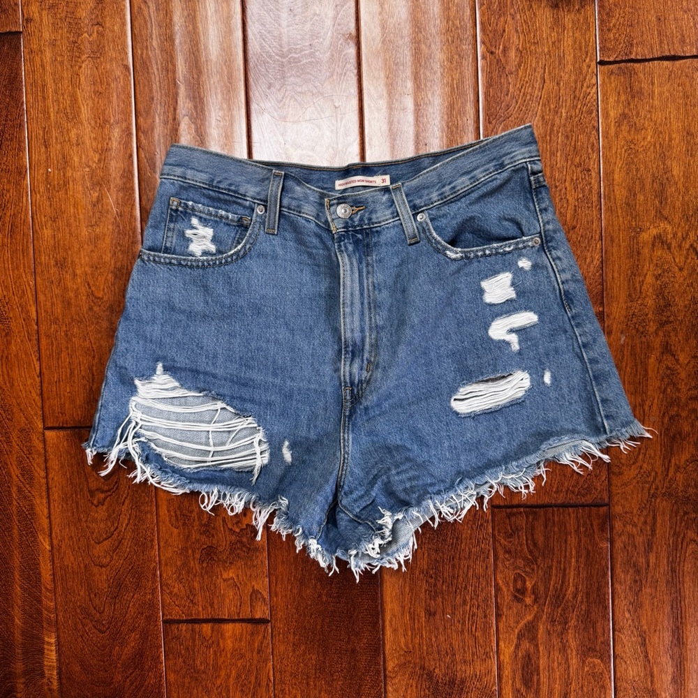 Levi’s high waisted mom shorts